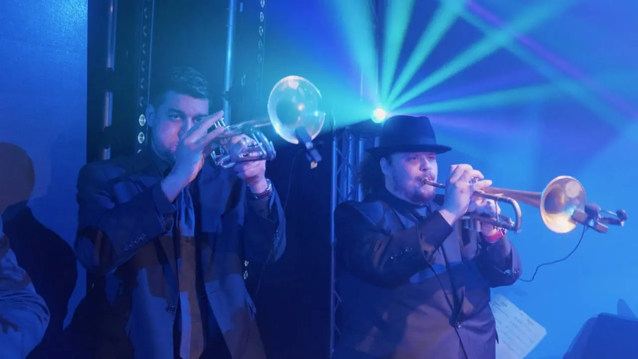 El Ritmo | EMG