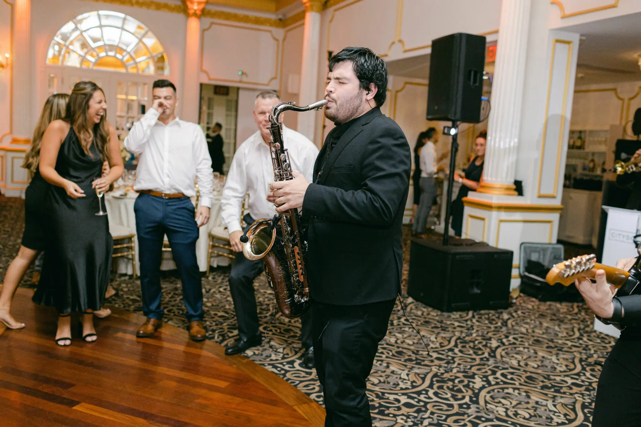 Wedding at Crystal Plaza | Elegant Music Group