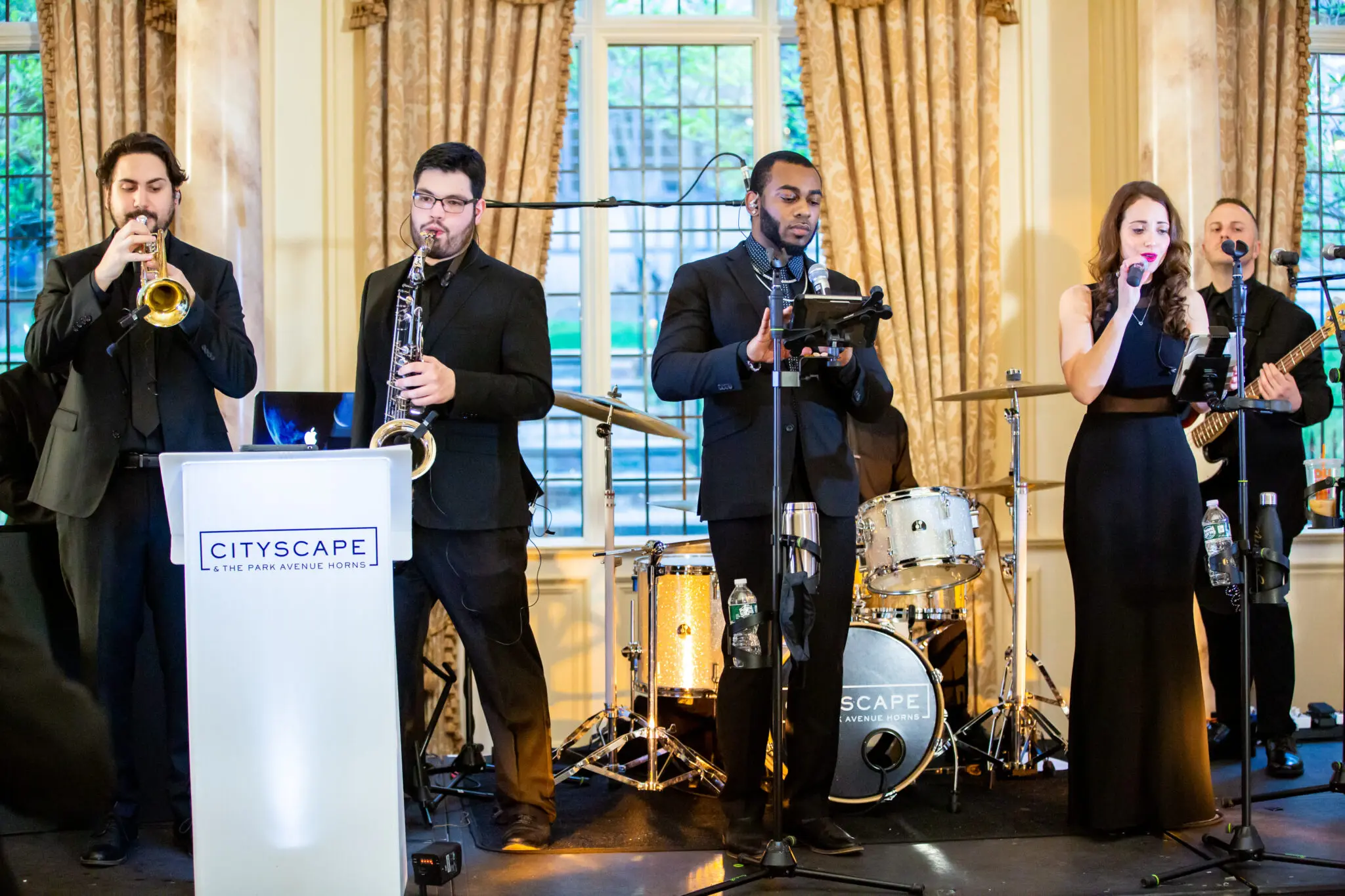 CityScape and the Park Avenue Horns performing at the Pleasantdale Chateau