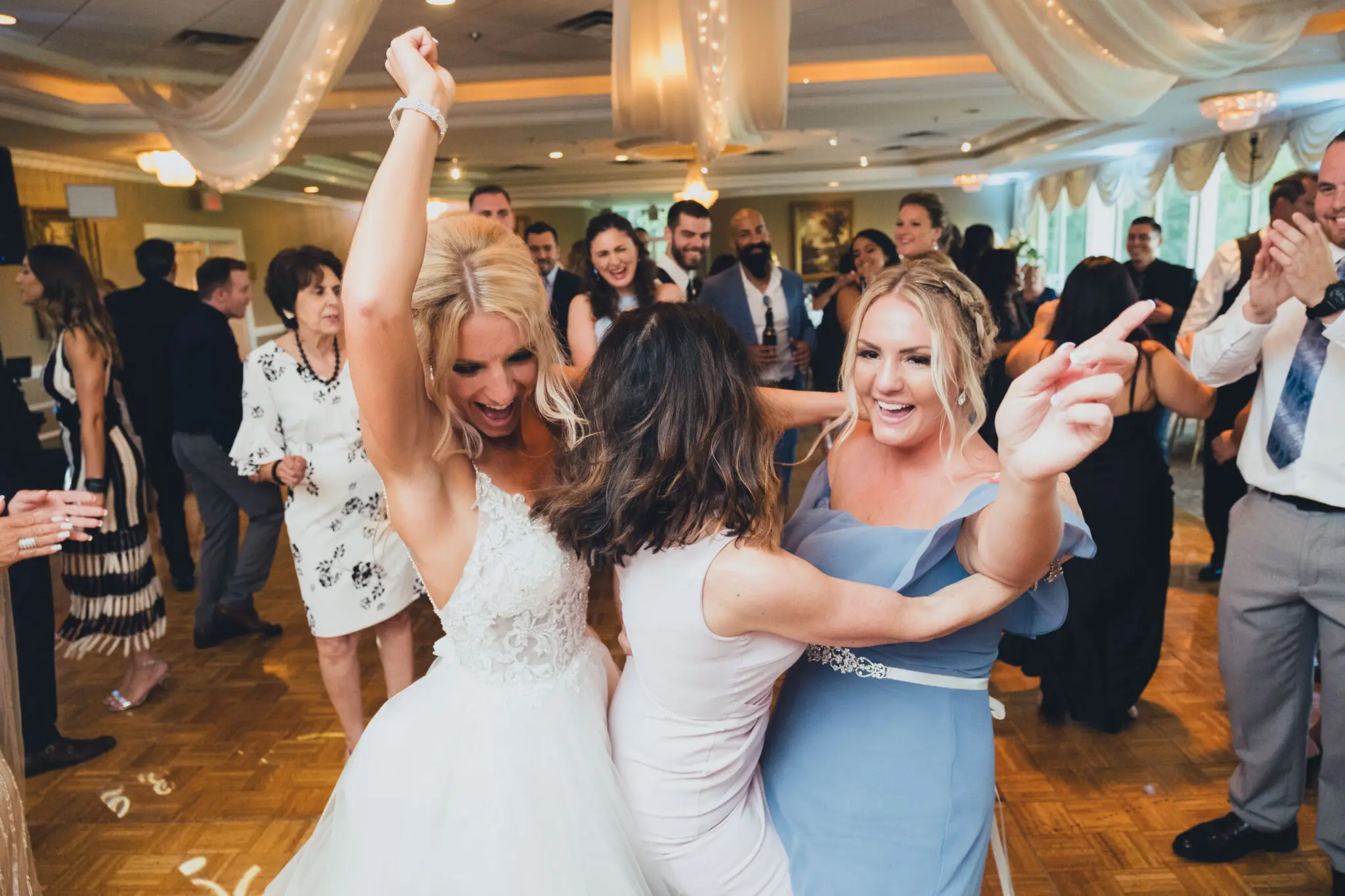 Wedding at Knoll Country Club | Elegant Music Group